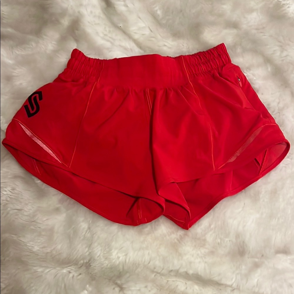 Lululemon Hotty Hot Red Shorts 2.5 Inseam Size 2